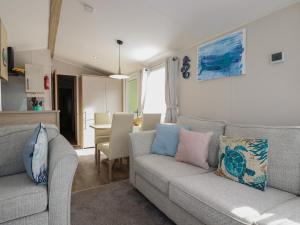 Gallery image of The Merman A03 in Par