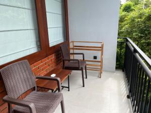 Balkón nebo terasa v ubytování Coastal Hideaway
