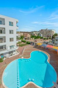 Πισίνα στο ή κοντά στο Luxury apartment on the pool