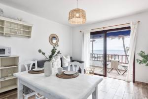 Kuchyň nebo kuchyňský kout v ubytování El balcón del Atlántico, vistas únicas y paz + 19 fotografií