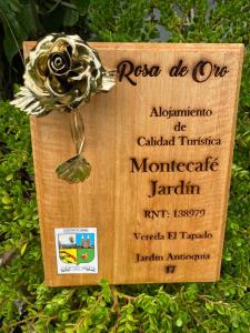 Certifikát, hodnocení, plakát nebo jiný dokument vystavený v ubytování Montecafé Jardín