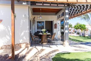 Το κτήριο όπου στεγάζεται  η βίλα