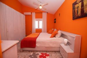 Ένα ή περισσότερα κρεβάτια σε δωμάτιο στο Casa Las Palmeras +76 φωτογραφίες