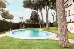 Πισίνα στο ή κοντά στο Los Pinos de Aloha Golf