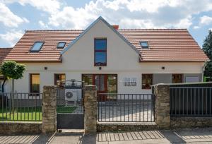 4Catsshelter 9725 Cák, Petőfi 25 kép - 2