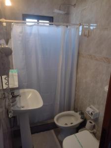 Un baño de Hotel Barracuda