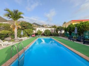 Πισίνα στο ή κοντά στο Lightbooking Luymar 2 BR Villa de Mazo con piscina