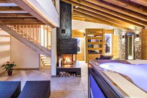 Postel nebo postele na pokoji v ubytování Hotel Palü + 37 fotografií
