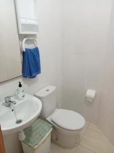 Kúpeľňa v ubytovaní Alojamientos Playa Centro Corralejo a