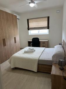 Postel nebo postele na pokoji v ubytování Magical modern apartment