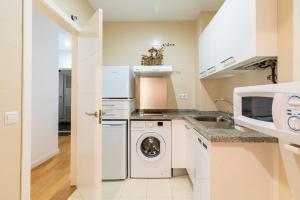Η κουζίνα ή μικρή κουζίνα στο Veoapartment Alhóndiga Bajo