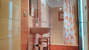 Koupelna v ubytování Guest House Kovalik + 20 fotografií