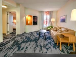 Khu vực ghế ngồi tại Fairfield Inn by Marriott Hazleton