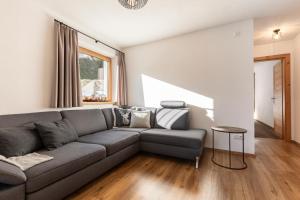 Khu vực ghế ngồi tại Apart Scheiber