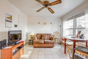 Gallery image of 3 Mi to Mill Creek Park Willingboro Home with Grill in Willingboro