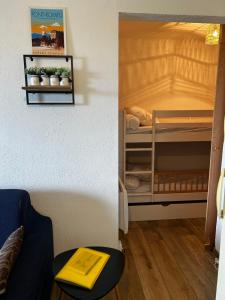 Postel nebo postele na pokoji v ubytování Superbe terrasse, rénové, WIFI