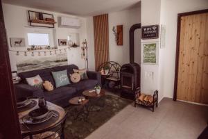 O bucătărie sau chicinetă la LilMateHome +25 fotografii