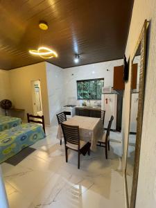Η κουζίνα ή μικρή κουζίνα στο Loft Praia do Rosa