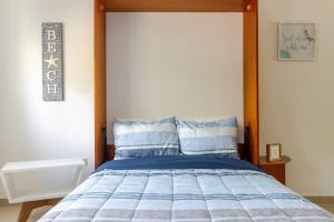 Imagen de la galería de 2BR Mar Chiquita Oceanfront apt with pool, en Manatí