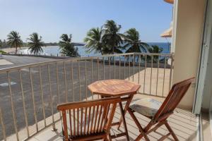 Imagen de la galería de 2BR Mar Chiquita Oceanfront apt with pool, en Manatí