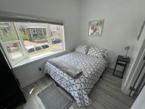 Ένα ή περισσότερα κρεβάτια σε δωμάτιο στο Spacious 3 bedroom close to NYC