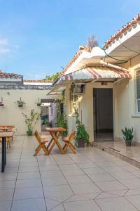 Tòa nhà nơi nhà khách tọa lạc