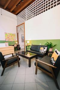 Posezení v ubytování Swing & Pillows - 75 Chulia St, Georgetown Penang