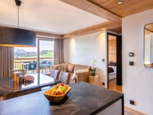 Posezení v ubytování Appartement 4 pièces avec spa et parking – Les Saisies - FR-1-810-27