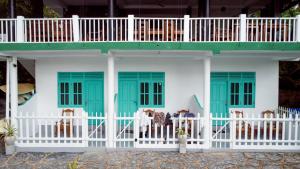 Balkón nebo terasa v ubytování Asanka Surf House & Resturant