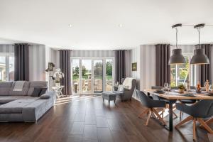 Khu vực ghế ngồi tại Ferienhaus Backstein Huus für Familien, Gruppen und Auszeit-Liebende!