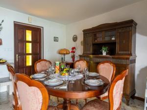 Posezení v ubytování Holiday Home in Brtonigla with Private Pool