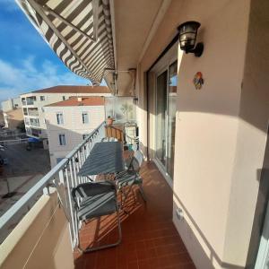 Μπαλκόνι ή βεράντα στο Petit Paradis Hyper Centre Sanary 3 chambres Parking Clims Wifi Terrasse