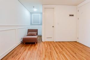 Posezení v ubytování Comfort Stay Apartment 1BR at Tuscany Residences By Travelio