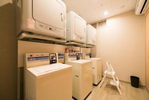 Kuchyň nebo kuchyňský kout v ubytování Super Hotel Premier Osaka Honmachi Ekimae Natural Hot Springs