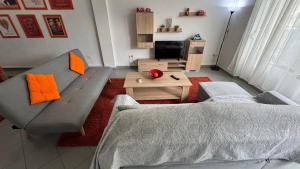 Postel nebo postele na pokoji v ubytování Patras Juliet House