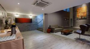 Uma área de estar em Radisson Blu Belo Horizonte Savassi