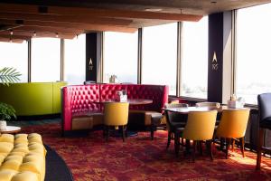 Posezení v ubytování Radisson Hotel Duluth-Harborview