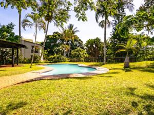 Bazén v ubytování The Bridge 38 nebo v jeho okolí