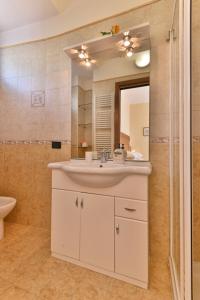 Ένα μπάνιο στο Rustico Kristi - Theater Home