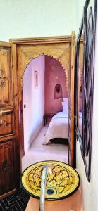 Letto o letti in una camera di Riad Babmoon - Private Riad with Pool & Rooftop