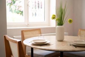 Φωτογραφία από το άλμπουμ του 2BR Designed Flat In The Center of Buyukada σε Adalar +4 φωτογραφίες