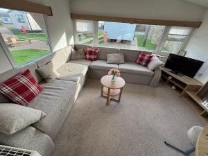 Χώρος καθιστικού στο Cozy Coastal caravan in Eyemouth +2 φωτογραφίες
