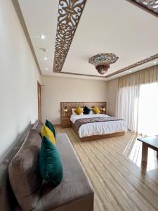 Ferme d'hôtes Bladna Garden客房内的一张或多张床位