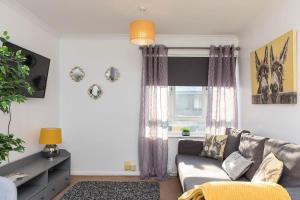Φωτογραφία από το άλμπουμ του 19A The Broadwalk - Cozy 1BR in the Heart of Crawley near GATWICK Airport great for contractors and flight crew students στο Κρόλεϊ +19 φωτογραφίες