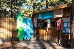 Galeriebild der Unterkunft Camping 4 étoiles - Parc aquatique - eeic0f in Biscarrosse + 13 Fotos