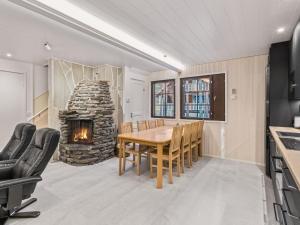 TV a/nebo společenská místnost v ubytování Holiday Home Kevinlevi by Interhome