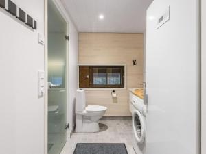 Koupelna v ubytování Holiday Home Kevinlevi by Interhome