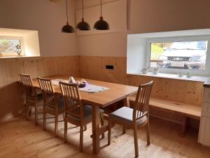Kuchyň nebo kuchyňský kout v ubytování Holiday Home Hettegg Lehen by Interhome