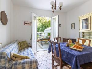 Χώρος καθιστικού στο Apartment Il Risveglio-3 by Interhome