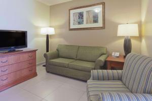 Uma TV ou centro de entretenimento em Radisson Hotel Panama Canal
